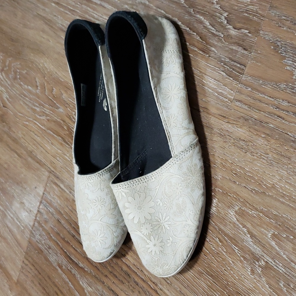 (8.5) Adidas Slip On Flats Floral Neutral Casual Classic Everyday Versatile Prep - Picture 5 of 11